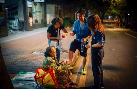how are homeless treated in china